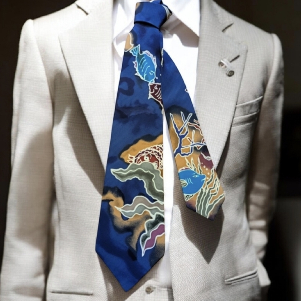 Mens silk tie signature series Kissing Fish Father's Day 🩵